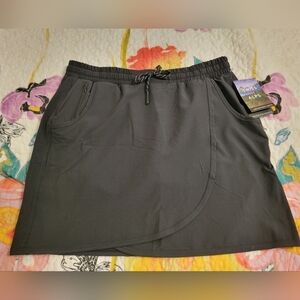 NWT Swiss Alps Ladies Skort